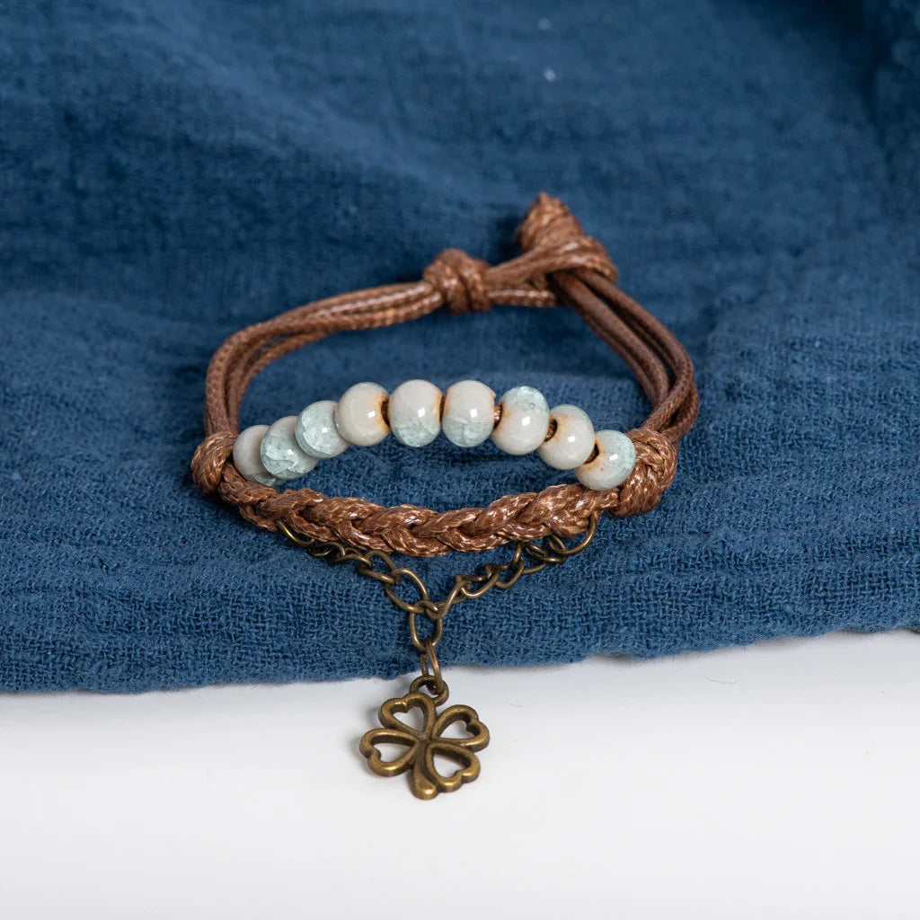 Pulsera de Cuerda con Trébol de 4 Hojas y Perlas azul claro