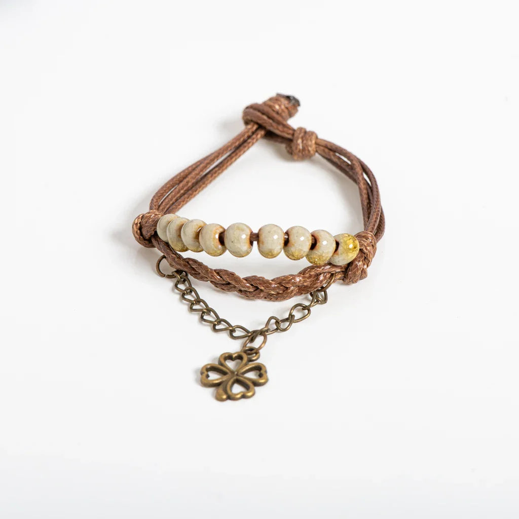 Pulsera de Cuerda con Trébol de 4 Hojas y Perlas amarillas
