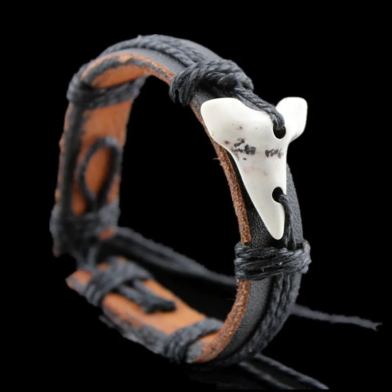 Pulsera de Cuero con Diente de Tiburón