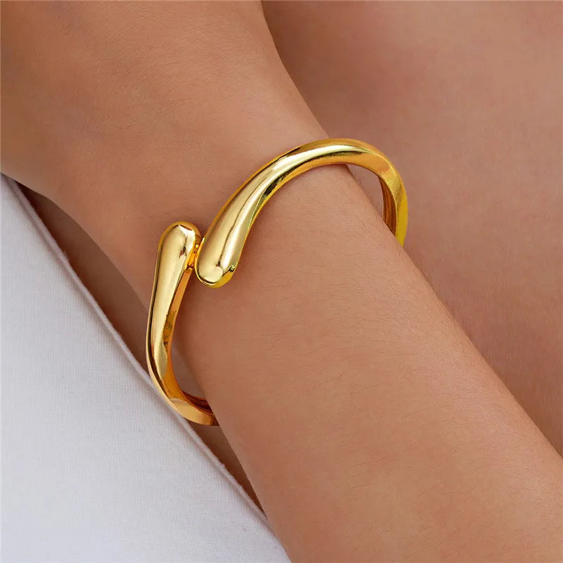 Pulsera fina Gourmette Gota de Agua oro