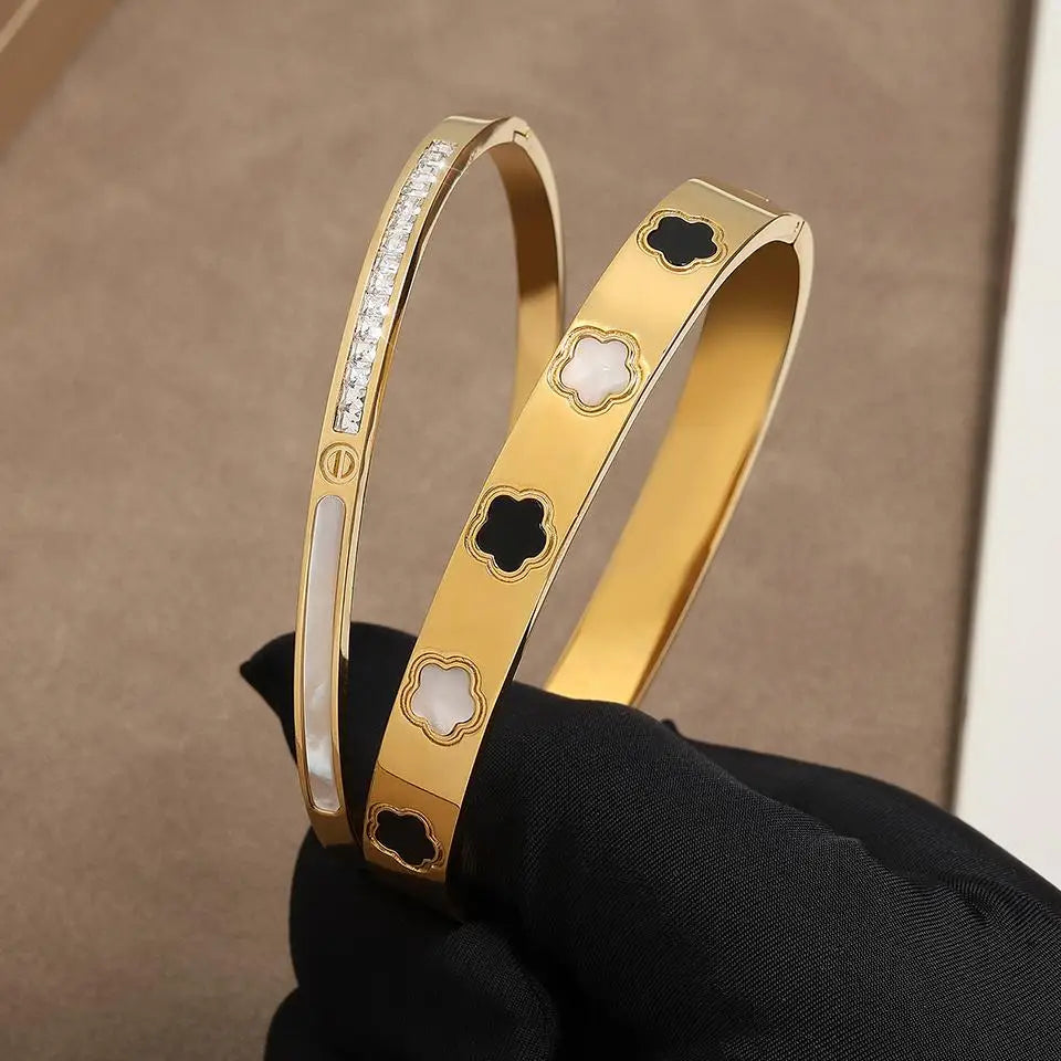 Pulsera Gourmette Flores Delicadas de 5 pétalos b