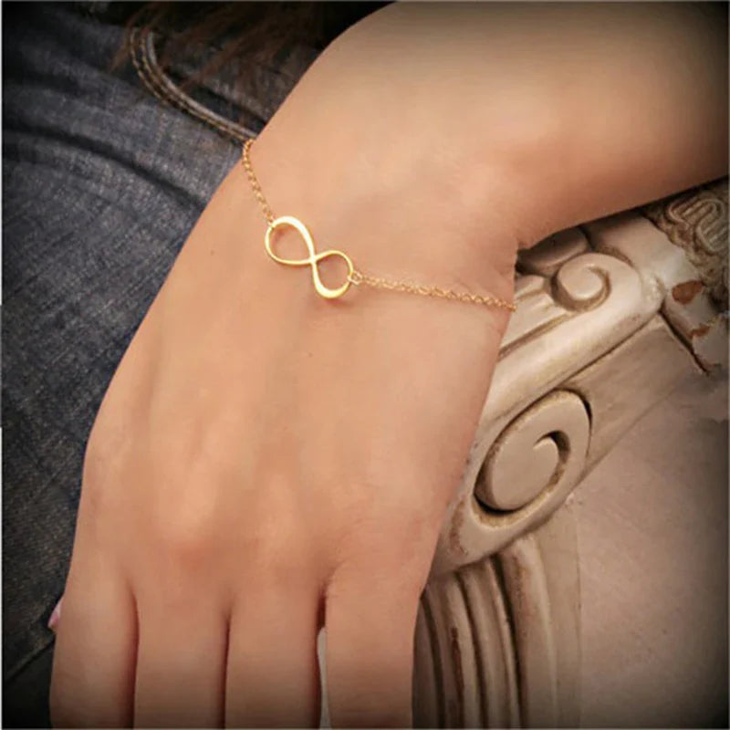 Pulsera Infini Discret oro