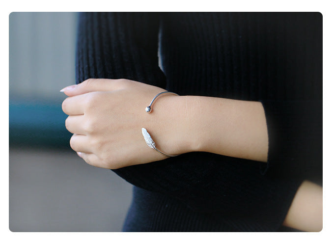 Pulsera Pluma en Plata