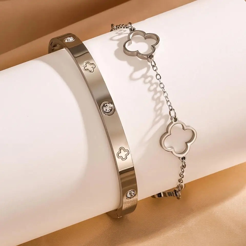 Juego de 2 pulseras con tréboles de 4 hojas en plata