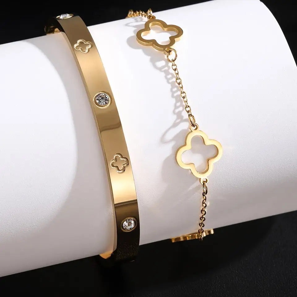 Juego de 2 pulseras con tréboles de 4 hojas en oro