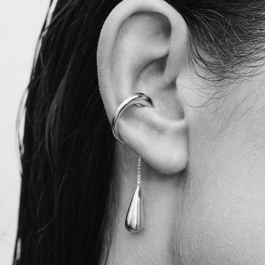 Pendientes de clip aros finos con gota de agua plata