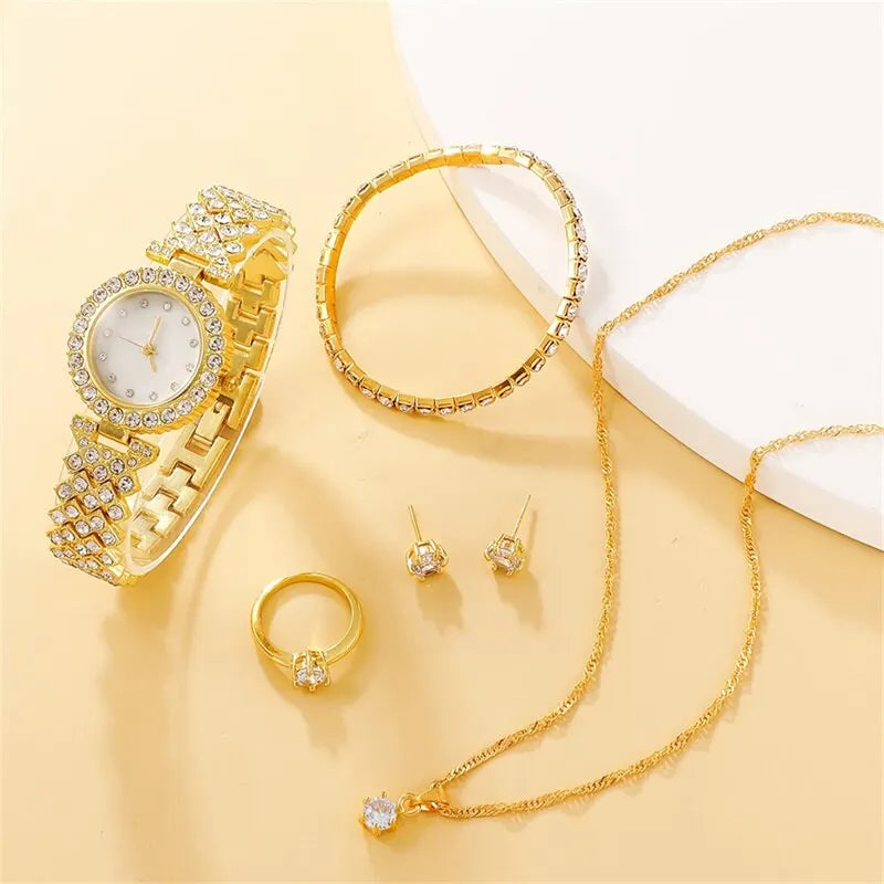Caja de joyas con 5 piezas de strass