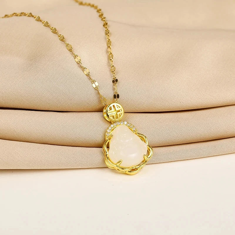 Collar con Colgante de Buda blanco