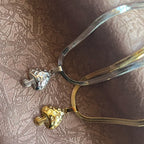 Collar con Colgante de Hongo dorado