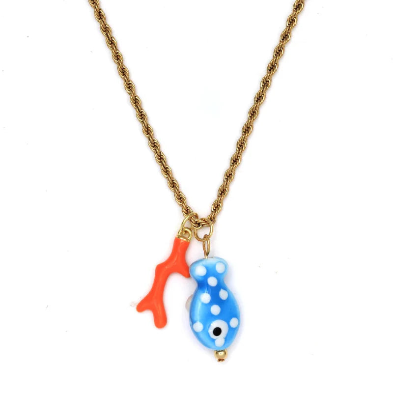 Collar con Colgante de Coral y Pez