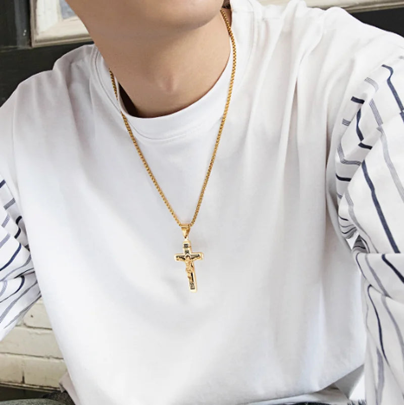 Collar con Colgante Cruz de Jesús A