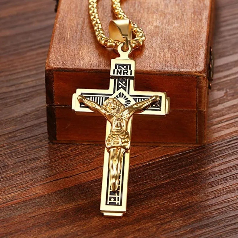 Collar con Colgante Cruz de Jesús A