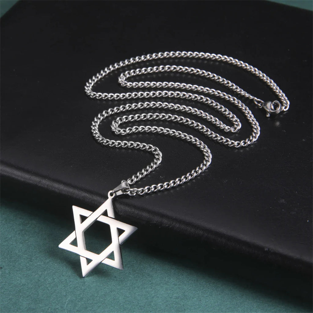 Collar con Colgante Estrella de David plateado