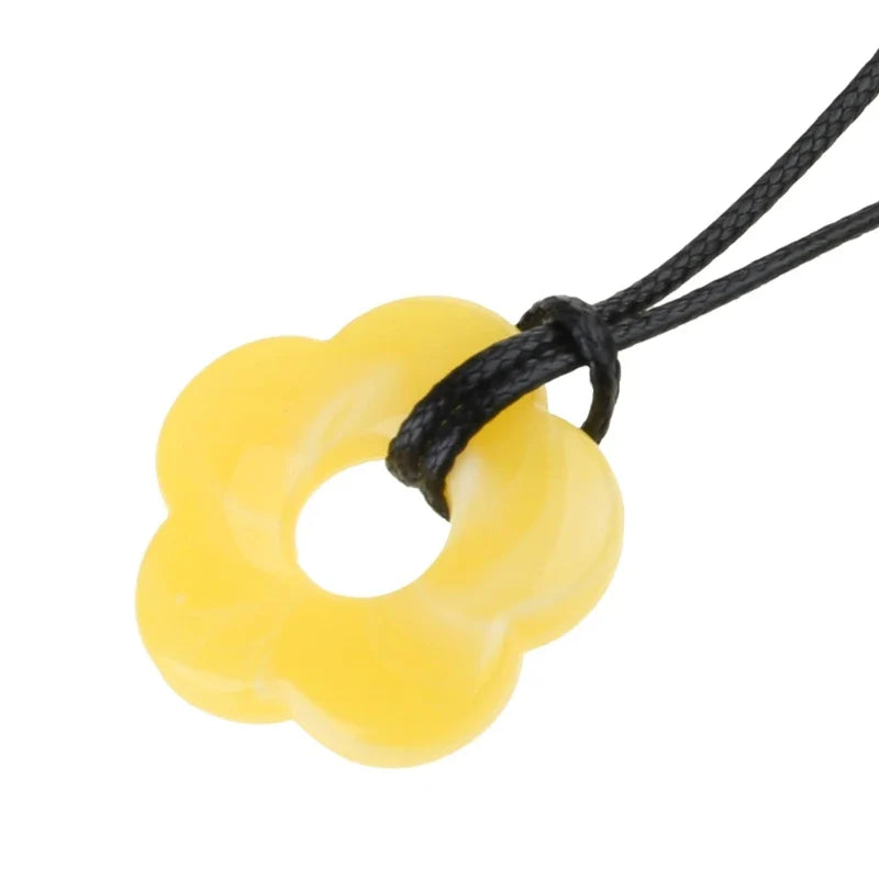 Collar con Colgante de Flor Estilo Romántico amarillo 
