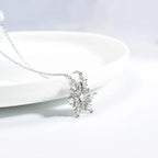 Collar con colgante de copo de nieve en circonia blanca