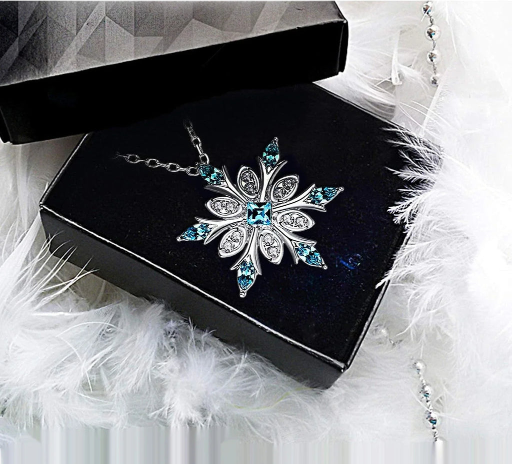 Collar con colgante de copo de nieve en circonia azul
