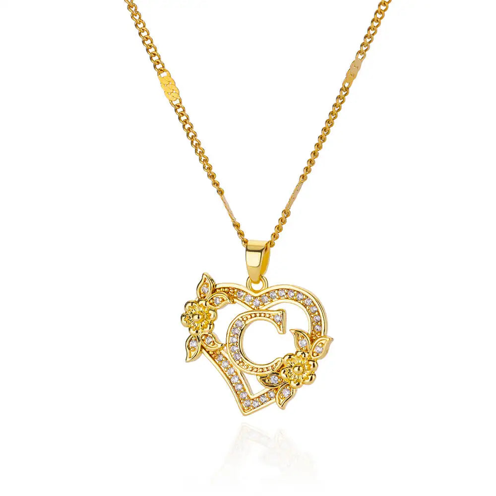 Collar con colgante de inicial y corazón c