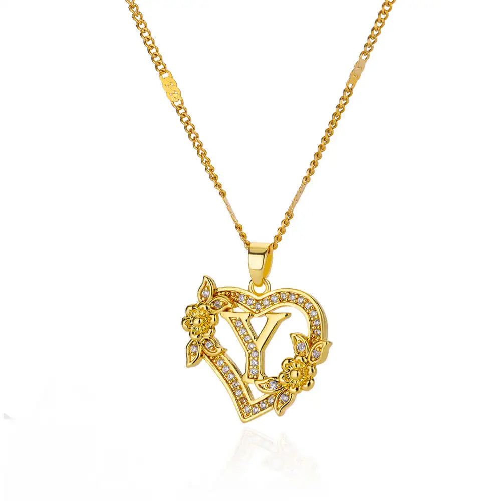 Collar con colgante de inicial y corazón y