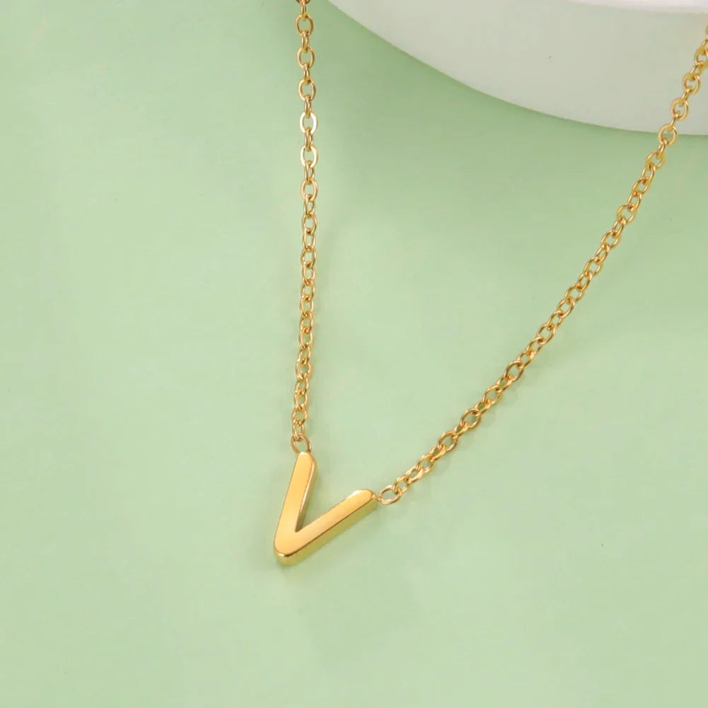 Collar con colgante de inicial - letra 