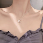 Collar con Colgante de Luna y Estrella en Cristal