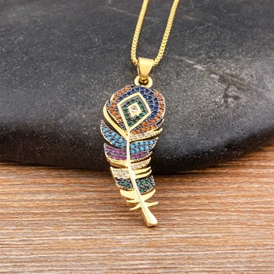 Collar con Colgante de Pluma y Circonio 3