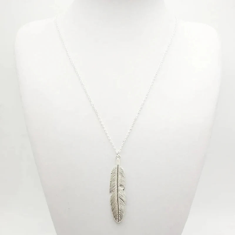 Collar con Colgante de Pluma para Hombre o Mujer plata
