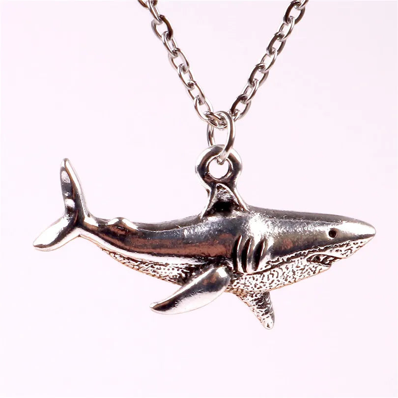 Collar con Colgante de Tiburón en plata