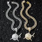 Collar con Colgante de Tiburón en Strass plateado