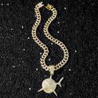 Collar con Colgante de Tiburón en Strass dorado