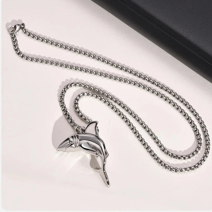 Collar con Colgante de Tiburón para Hombre plata