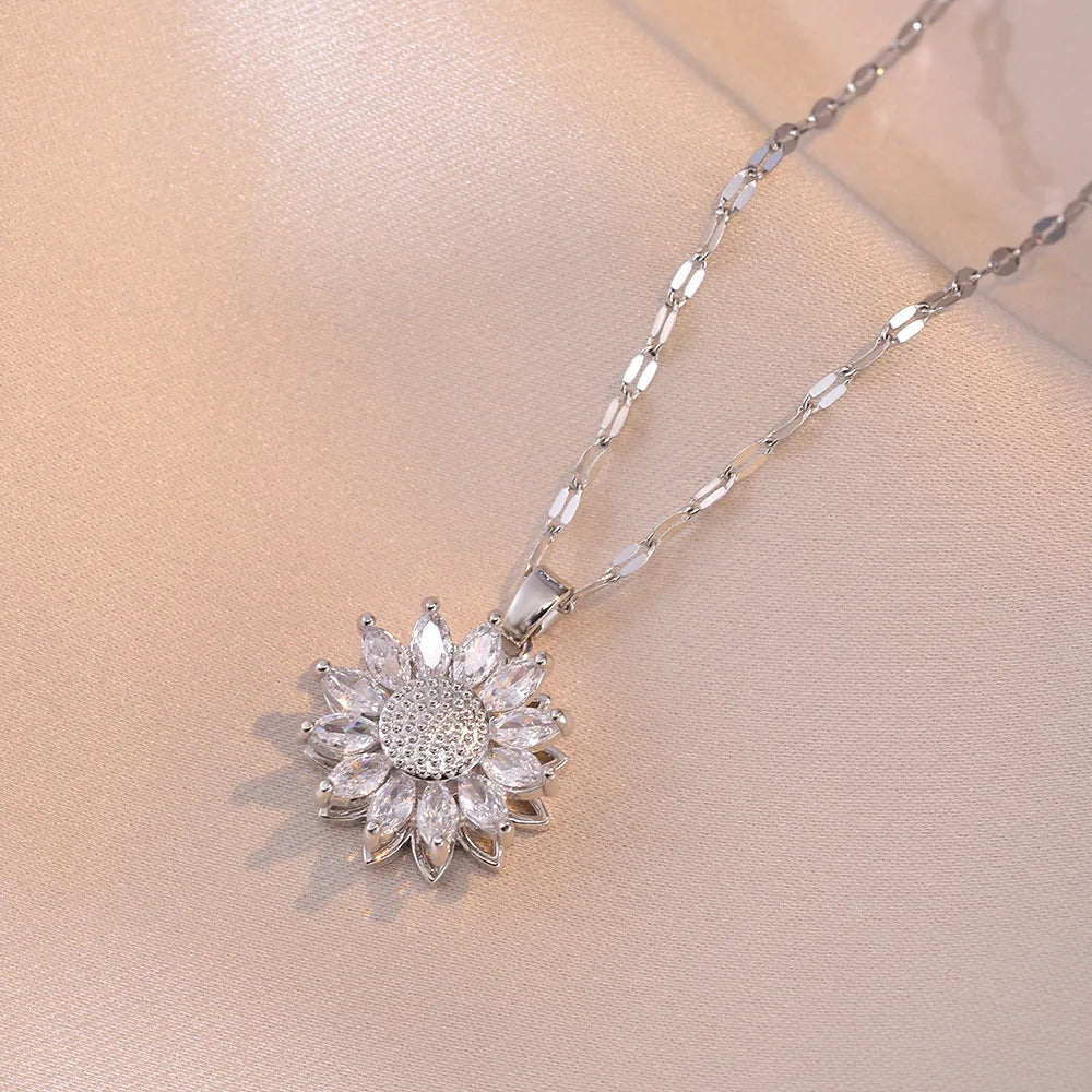 Collar con Colgante Giratorio de Flor en Circonita contra la Ansiedad plata