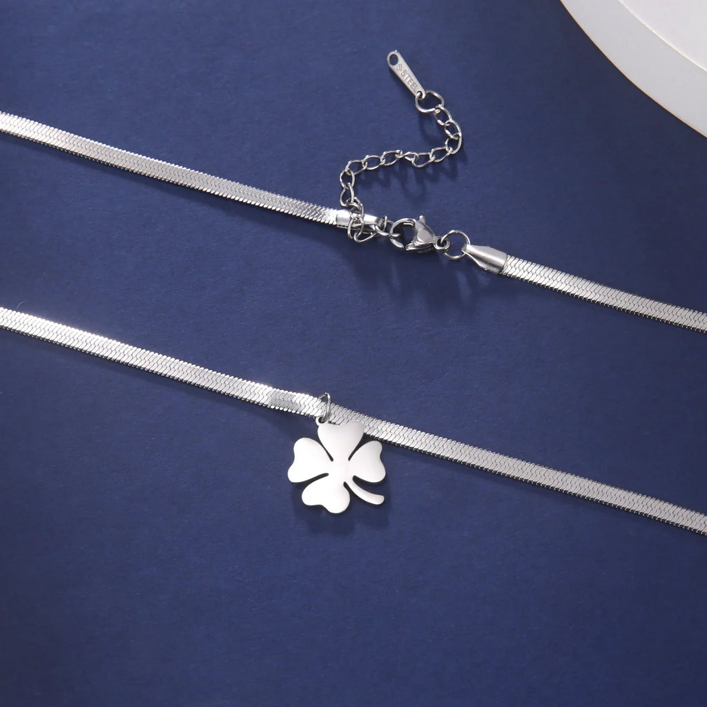 Collar con Colgante de Trébol de 4 Hojas de la Suerte plata