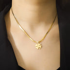 Collar con Colgante de Trébol de 4 Hojas de la Suerte oro