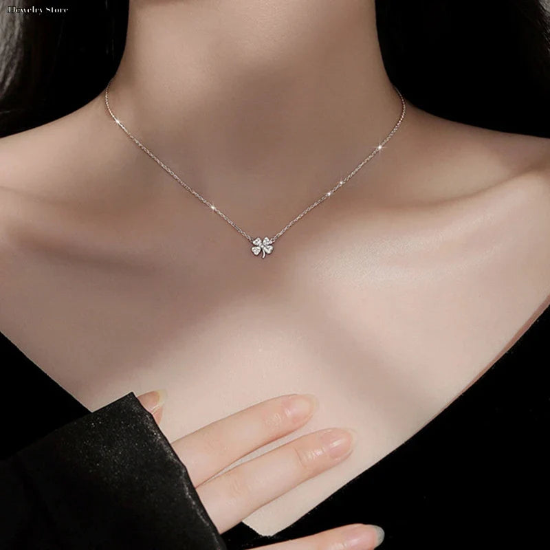 Collar con Colgante de Trébol de 4 Hojas Amuleto de la Suerte para Mujer