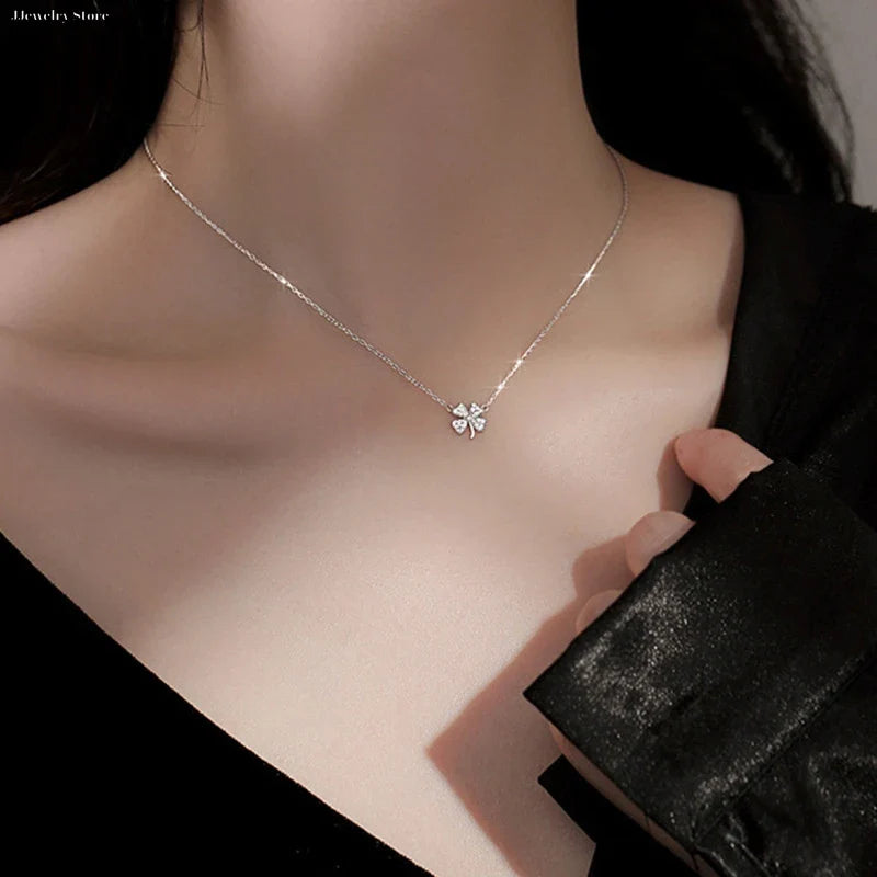 Collar con Colgante de Trébol de 4 Hojas Amuleto de la Suerte para Mujer