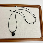 Collar de Cordón con Colgante Gota de Agua negro