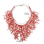 Collar y colgante de babero de coral rojo y negro