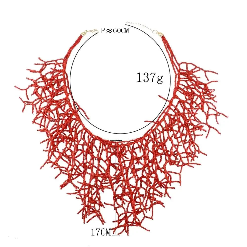 Collar y colgante de babero de coral rojo y negro