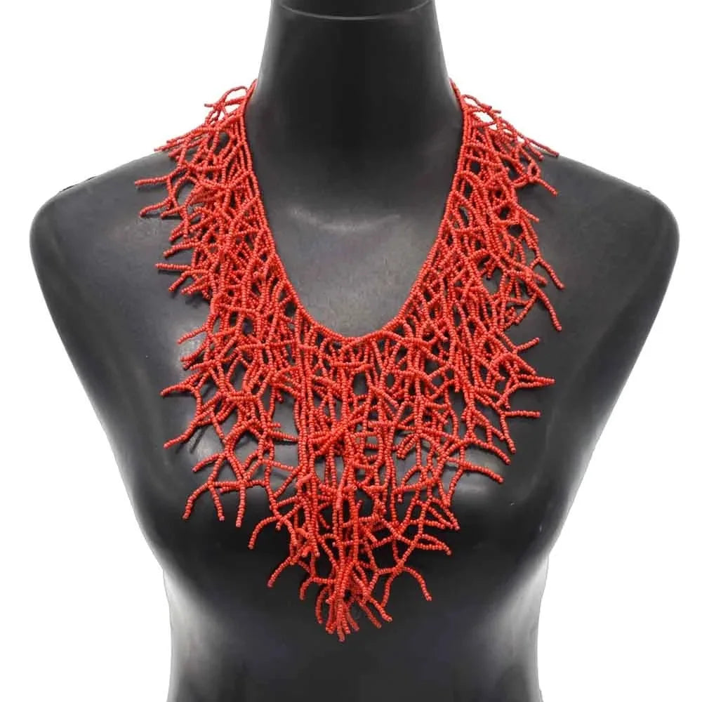 Collar y colgante de babero de coral rojo