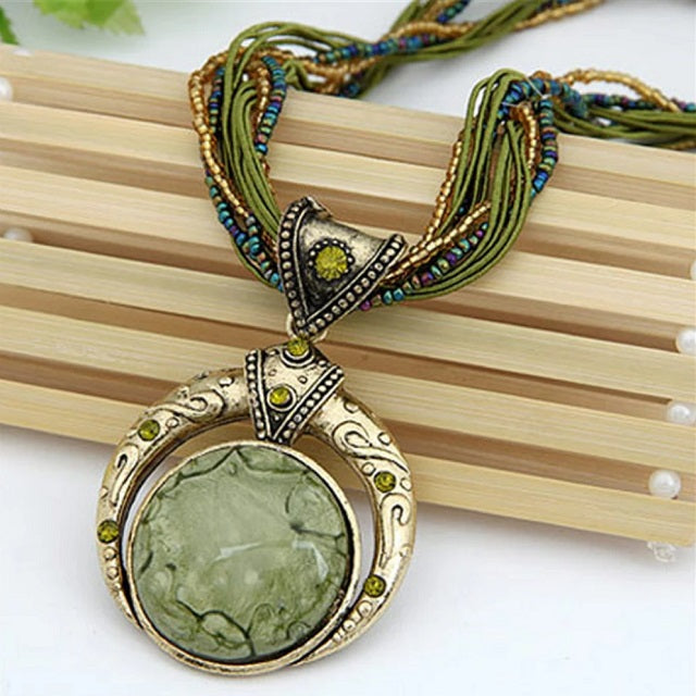 Collar Étnico Verde