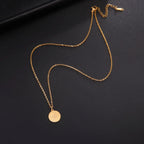 Collar de Mujer con Colgante de Brújula Rosa de los Vientos Cardinal en Oro