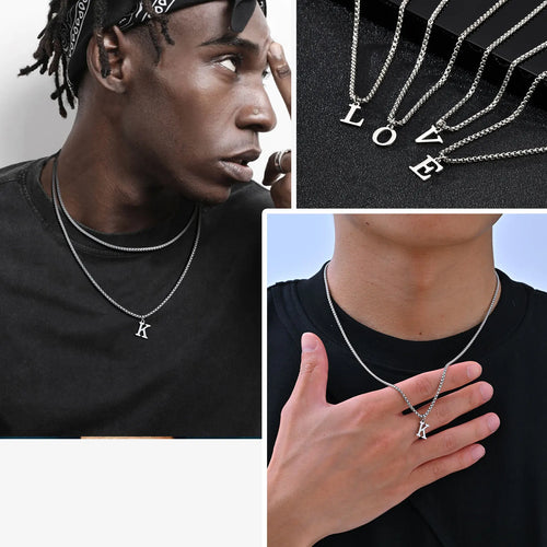 Collar para hombre con dije de inicial