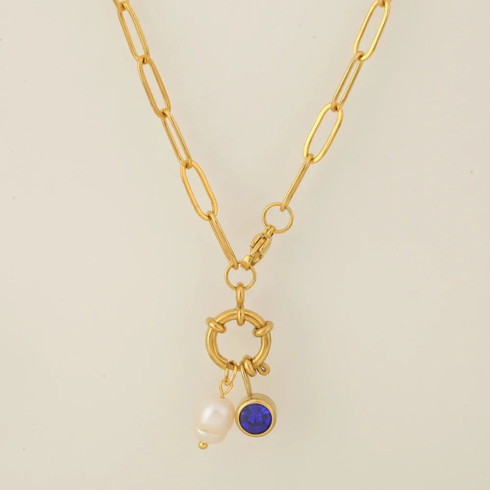 Collar de eslabones con dije de perla y piedra natal de septiembre