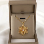 Collar con Colgante de Linda Flor Giratoria Anti-Estrés