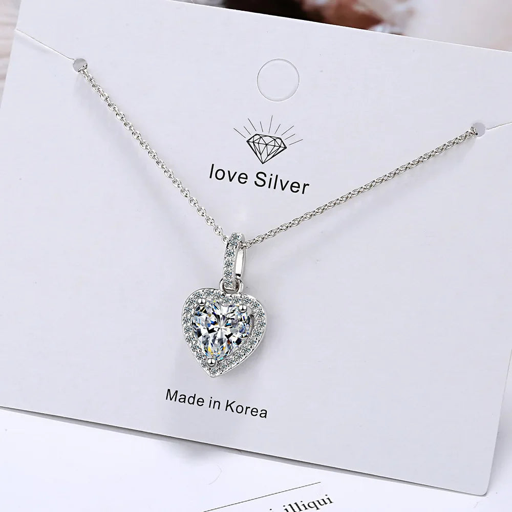 Collar con Colgante de Corazón de Plata para Mujer