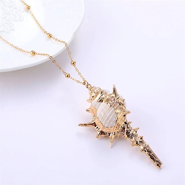 Collar con Colgante de Conchas Marinas
