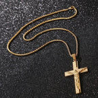 Collar y Colgante Crucifijo Hombre Jesús Cruz oro