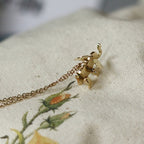 Collar con Colgante de Elefante