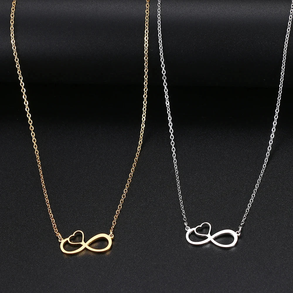 Collar Colgante para Mujer Símbolo Infinito y Corazón oro