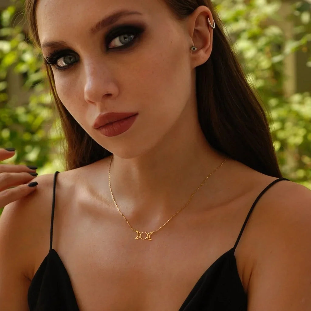 Collar Colgante Mujer Triple Luna Hechicería Wicca